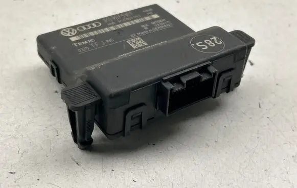 Volkswagen Touran II Gateway control module 1K0907530F 0325 1K0907951