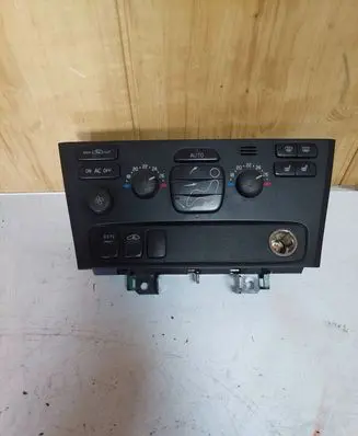 Volvo V70 Climate control unit 8691876 M6193400089 04W19E03