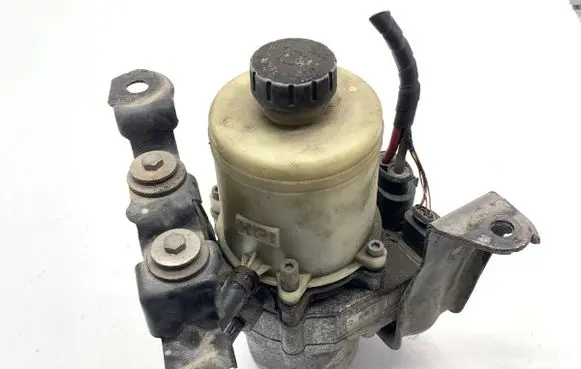 Volkswagen Fox Power steering pump 6Q0423155AH