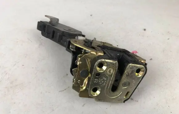 Subaru Outback Rear door lock