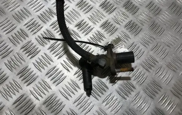 Mazda 626 Clutch master cylinder