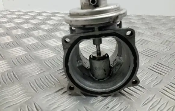 Volkswagen Touareg I EGR valve 07Z131501A
