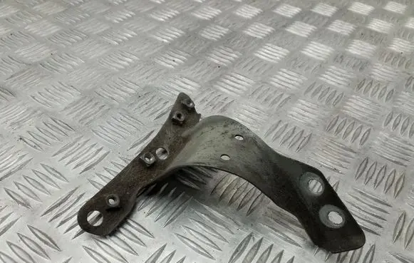 Seat Exeo (3R) Fender mounting bracket 8E0821136A