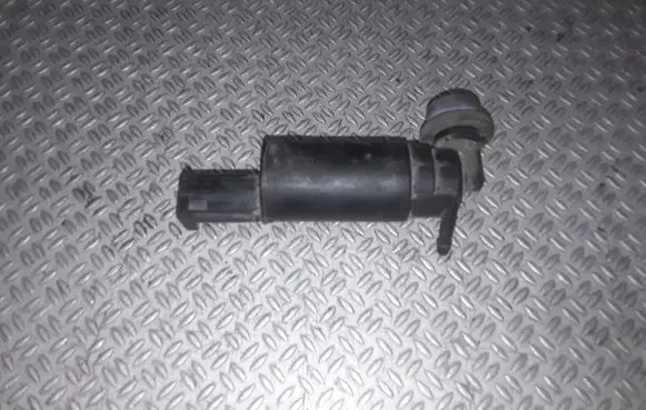 Toyota Avensis T250 Windscreen/windshield washer pump