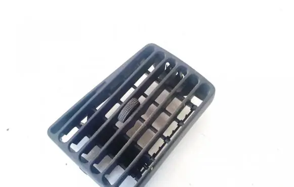 Volkswagen PASSAT B4 Dash center air vent grill 3a1819755