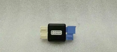 Mercedes-Benz A W176 Aerial antenna switch A2128204585