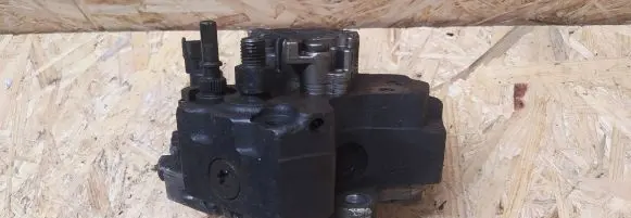 Renault Scenic II - Grand scenic II Fuel injection high pressure pump 8200055072