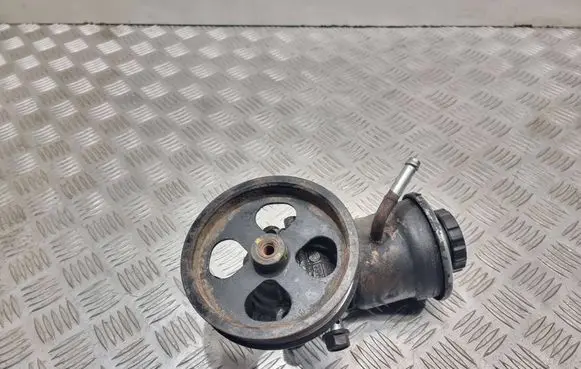Toyota Corolla Verso E121 Power steering pump 12180