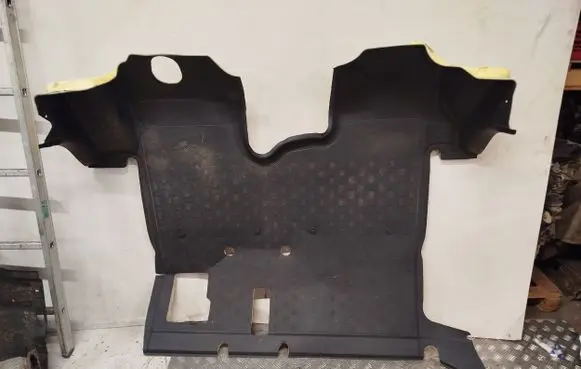 Nissan NV300 Front floor carpet liner 749022437R 83660170 288846