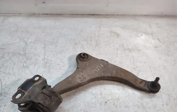 Volvo V70 Front control arm