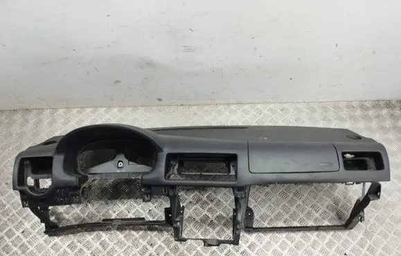 Volkswagen Golf IV Dashboard