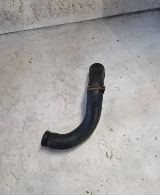 Mercedes-Benz Vito Viano W639 Engine coolant pipe/hose A6395015782