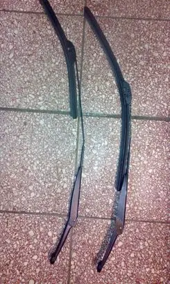 Fiat Panda II Front wiper blade arm