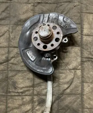 Mercedes-Benz E W211 Front wheel hub spindle knuckle