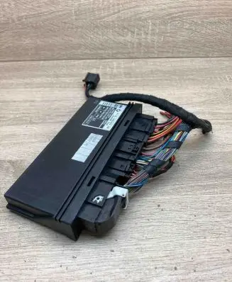 BMW 5 E60 E61 Comfort/convenience module 6957529 E6xKBM