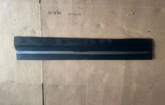 Mercedes-Benz GLA H247 Front door trim (molding) A2477279200