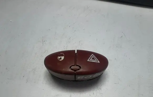 Peugeot 206 CC Hazard light switch