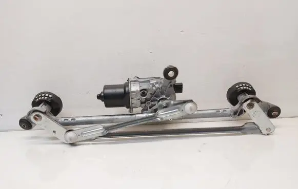 Nissan Qashqai Front wiper linkage 6210C003