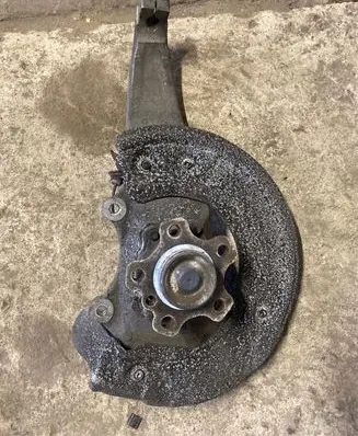 BMW 7 G11 G12 Front wheel hub