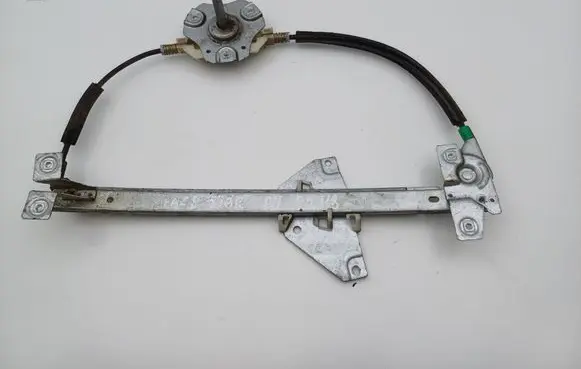 Mitsubishi Space Star Rear door manual window regulator