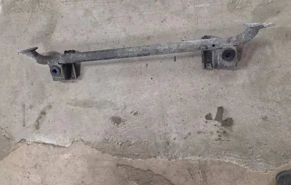 Mercedes-Benz GL X166 Front bumper cross member