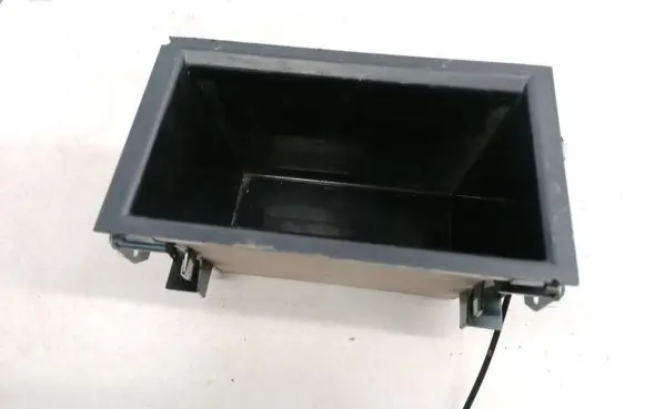 Toyota Corolla E90 Glove box