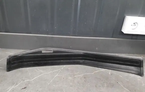BMW 3 E46 Side skirt front trim 8196131