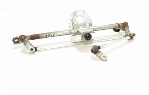 Opel Corsa C Front wiper linkage Nėra