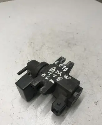 BMW 1 E81 E87 Turbo solenoid valve 70057900