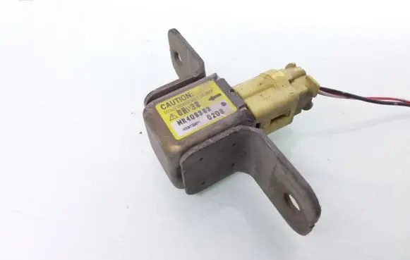 Mitsubishi Pajero Airbag deployment crash/impact sensor MR409363