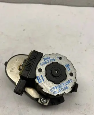 BMW 5 E39 A/C air flow flap actuator/motor 8226049