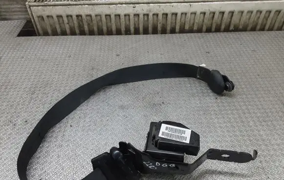 Chrysler Voyager Third row seat belt 04680516AB