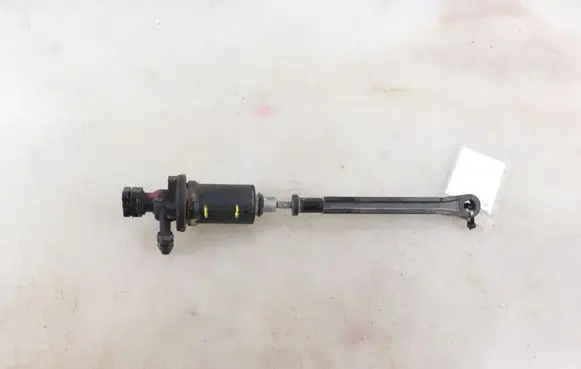 Opel Vivaro Clutch master cylinder 93857432 8200506488