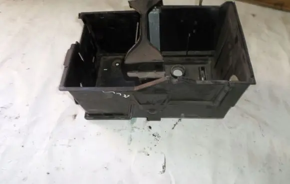 Volvo C70 Battery box tray 