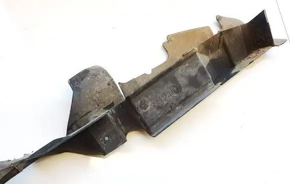 Volkswagen PASSAT B5 Other exterior part 3B0121284F