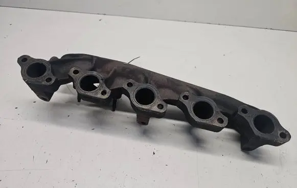 Volvo S60 Exhaust manifold 30637797
