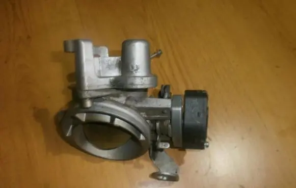 BMW 5 E39 Throttle valve 1703562