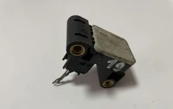 BMW 3 E90 E91 Acceleration sensor 6911003