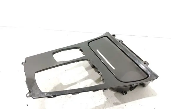 Cup holder front