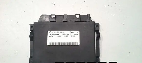 Mercedes-Benz E W211 Engine control unit/module 0325452632