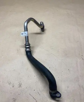 BMW 2 F46 Turbo turbocharger oiling pipe/hose 37423101 8513615041