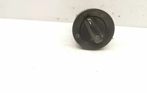 Volkswagen PASSAT B5.5 Light switch 1C0941531