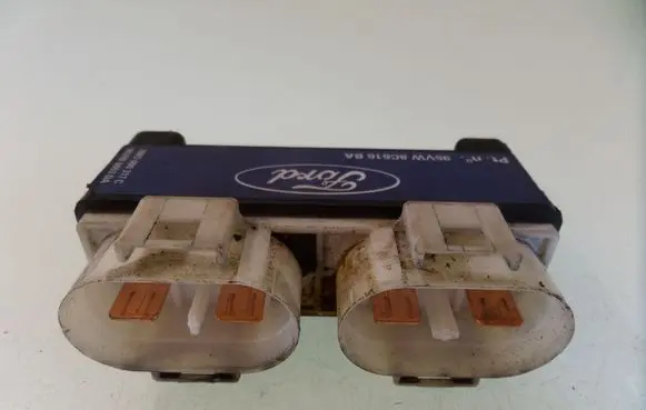 Ford Galaxy Coolant fan relay 7M0000317C