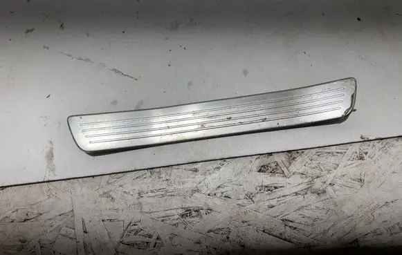 Mercedes-Benz ML W166 Rear sill trim cover A1666860036