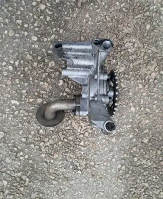 Volkswagen Sharan Oil pump 06A115121