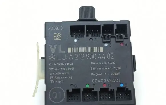 Mercedes-Benz C W204 Door control unit/module A2129004402 A2128203926 A2129028001