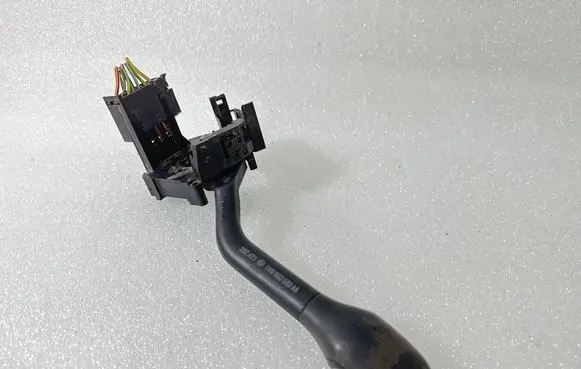 Volkswagen Golf III Wiper control stalk 1H6953503AA
