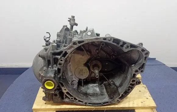 Peugeot Expert Manual 6 speed gearbox 9684587010