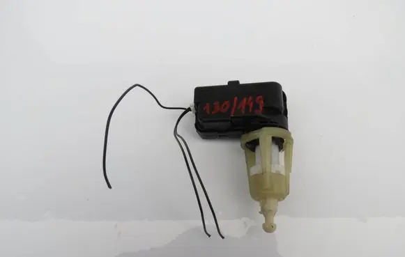 Volvo V60 Headlight level adjustment motor 89038012