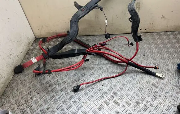 BMW 7 F01 F02 F03 F04 Positive cable (battery) 10304410